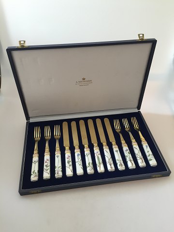 Royal Copenhagen Flora Danica Dessert Flatware set for 6 persons Anton Michelsen 
gilded silver