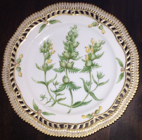 Antique Royal Copenhagen Flora Danica Pierced Dinner Plate No 3553