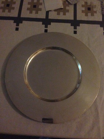 A set of 8 beautifull Modern Charger Plates in Sterling Silver 28cm dia