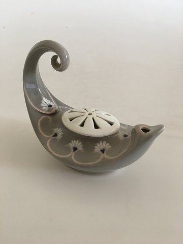 Bing & Grondahl Art Nouveau Oil Lamp No 609