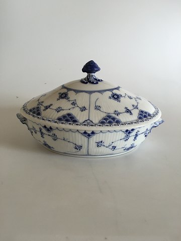 Royal Copenhagen Blue Fluted Half Laced Oval Ragout Dish with Lid No 622