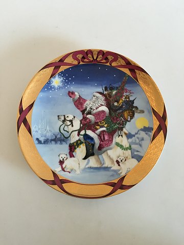 Bing and  Grondahl Santa Claus Collection 1995 Plate - Santa in Greenland