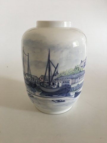 Royal Copenhagen Unique Vase by Lars Swane No C 151