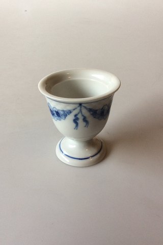 Bing and Grondahl Empire Egg Cup No. 696/57