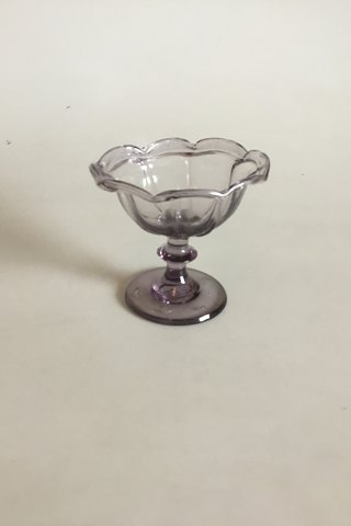 Little Glass Pedistal Bowl, Ligth Purple