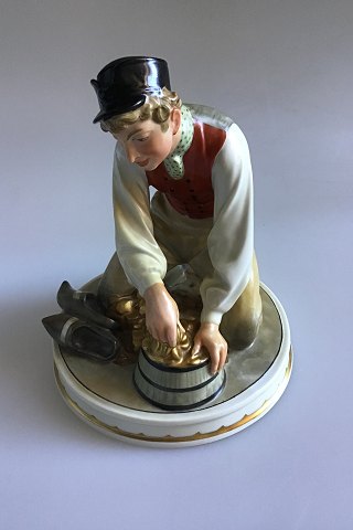 Bing & Grøndahl Overglaze figurine "Little Klaus"/Lille Klaus No 8048
