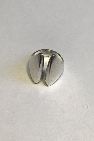Hans Hansen Modern Ring in Sterling Silver No. 201.