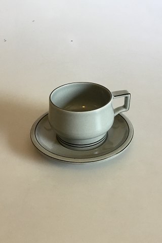Bing & Grondahl Stoneware Columbia Tea Cup No 475