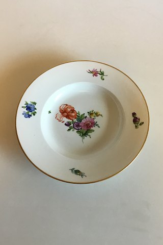 Royal Copenhagen Saxon Flower, Plain Lunch Plate No 493/10516