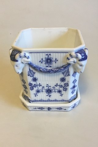 Royal Copenhagen Blue Fluted Plain Flower pot with saucer No 124 from 1870-1880