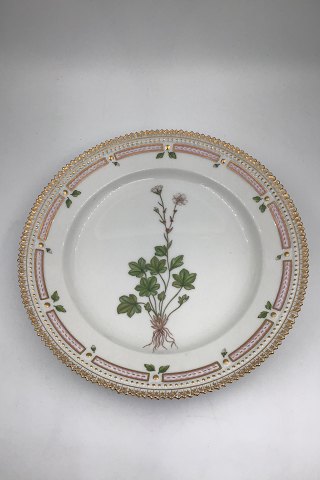Royal Copenhagen Flora Danica Lunch Plate No 20/3550