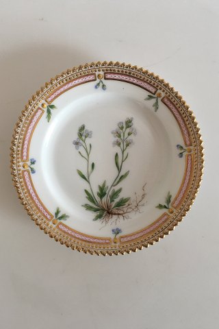 Royal Copenhagen Flora Danica Side Plate No 3552 (7)