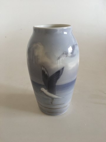 Royal Copenhagen Art Novueau Vase No 1138/88a