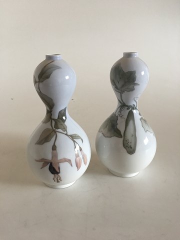 Royal Copenhagen Art Nouveau Pair of Gourd Shaped Vases No 250/121