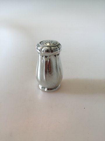 Georg Jensen Silver Pepper Shaker No 4 from 1915-1920