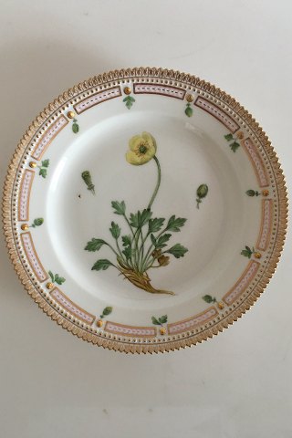 Royal Copenhagen Flora Danica Lunch Plate No 3550