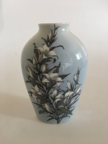 Bing & Grondahl Unique vase by Lilli Negithon No 5239