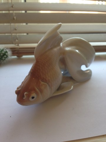 Royal Copenhagen Figurine of Gold Fish No 288