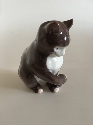 Bing & Grondahl Figurine of Cat No 1553