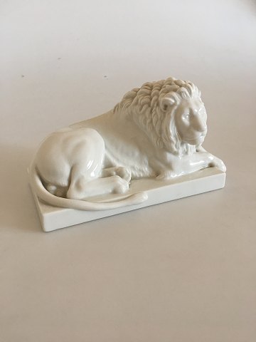 Royal Copenhagen Thorvaldsen Lion glazed No 3792