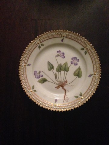 Royal Copenhagen Flora Danica Side Bread Plate No 3552