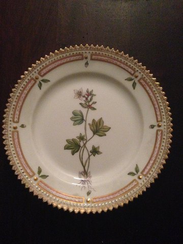 Royal Copenhagen Flora Danica Side Bread Plate No 3552