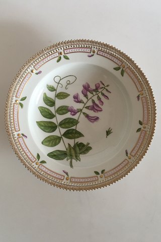 Royal Copenhagen Flora Danica deep Plate No 3546