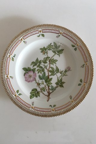 Royal Copenhagen Flora Danica Dinner Plate No 3549