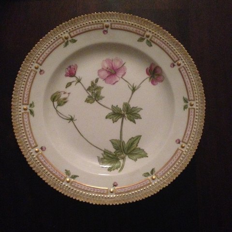 Royal Copenhagen Flora Danica Dinner Plate No 3549