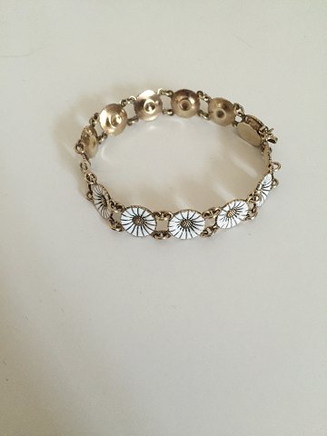 Anton Michelsen Daisy bracelet made of sterling silver with enamel.