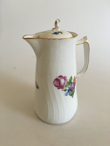 Royal Copenhagen Light Saxon Flower Chocolate pot No 1513