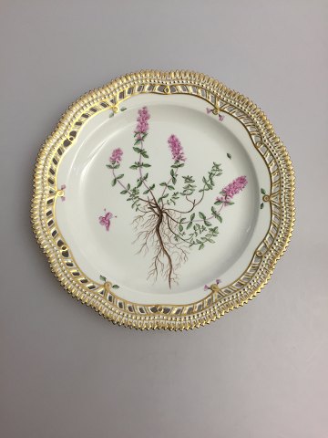 Royal Copenhagen Flora Danica Plate/charger with pierced border No 3526