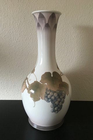 Bing & Grondahl Unique Floor Vase by Jo Hahn Locker No 682