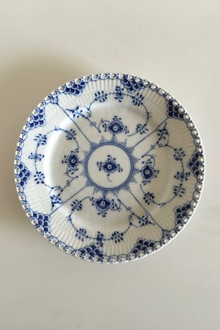 Royal Copenhagen Blue Fluted Full Lace Place No 620