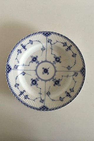 Royal Copenhagen Blue Fluted Half Lace Plate No 571