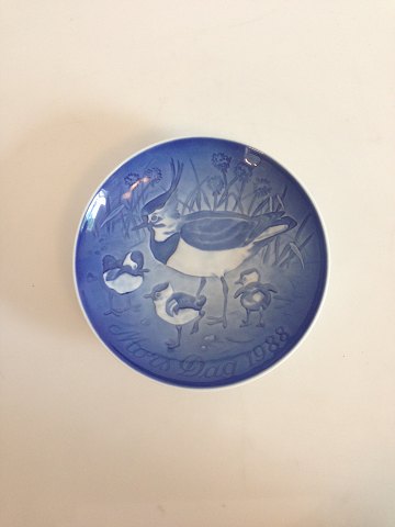 Bing & Grondahl Mothers Day Plate from 1988