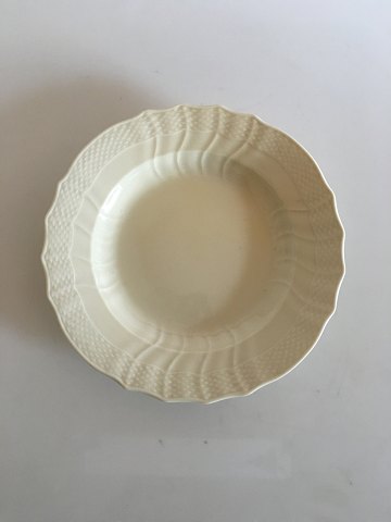 Royal Copenhagen Josephine Creme Curved Dinner Plate