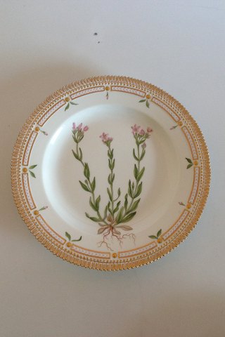 Royal Copenhagen Flora Danica Dinner Plate No 20/3549