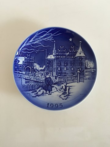 Desirée H.C. Andersen Fairytale Christmas Plate 1995. "Everything In Its Right 
Place"