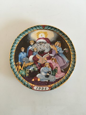 Bing and Grondahl Santa Claus Collection 1994 Plate - Christmas Stories