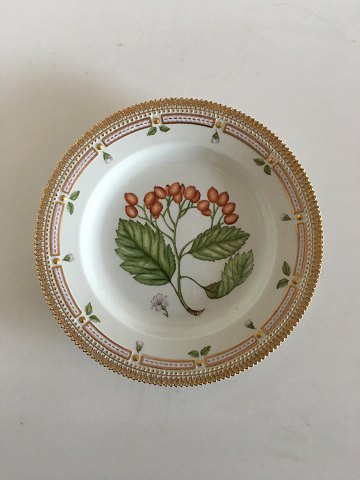 Royal Copenhagen Flora Danica Dinner Plate No 3549