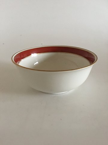 Bing & Grondahl Egmont Bowl No 44A. White with Wine Red Border and Gold