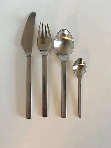 Georg Jensen Tuja / Tanaqvil Flatware Set for 8 People. 32 Pieces