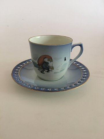 Bing & Grøndahl Harald Wiberg Christmas Coffee Cup with Saucer No. 3505/305