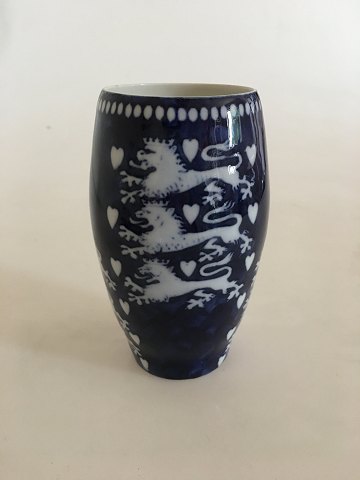 Bing & Grondahl Nordic Kingdom Vase "Denmark"