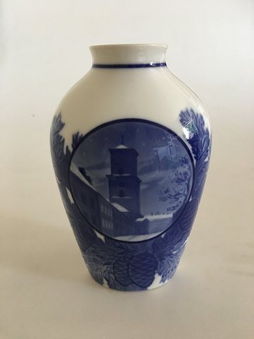 Bing & Grøndahl Christmas Vase 1927