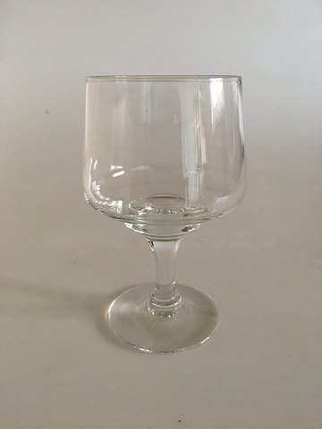 Mandalay White Wine Glass, Low. Holmegaard