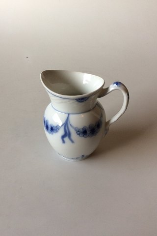 Bing and Grondahl Empire Creamer No 6/96