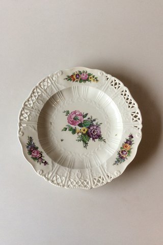 Royal Copenhagen Saxon Flower Dinner-/Fruit Plate Premium model with pierced 
border