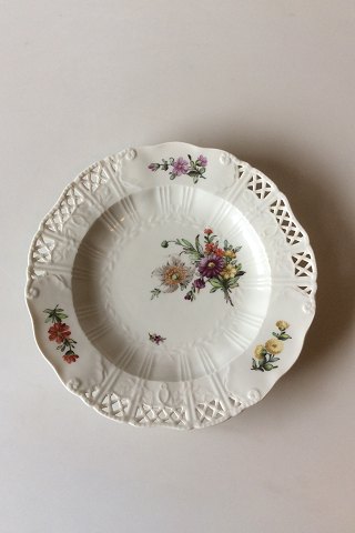 Royal Copenhagen Saxon Flower Dinner-/Fruit Plate Premium model with pierced 
border